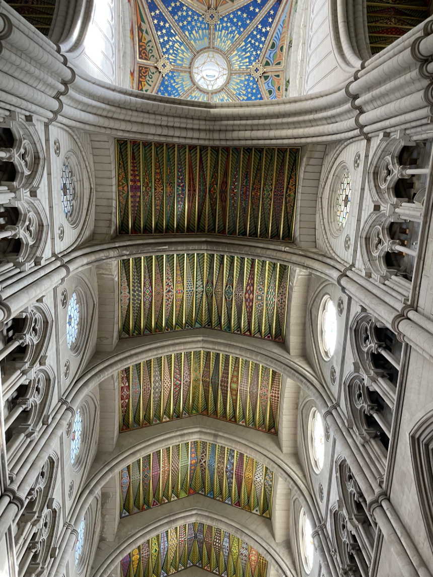 알무데나 대성당 천정