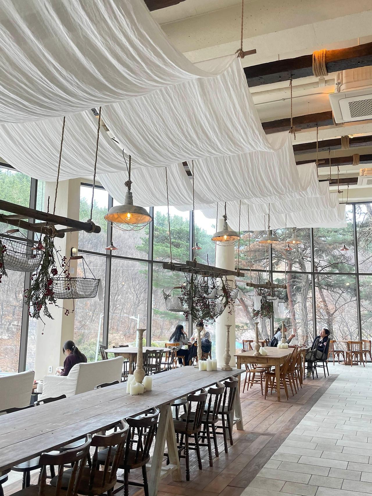 포항 프랑스 감성카페 슈슈모아