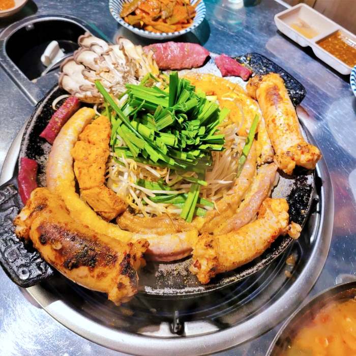 생방송오늘저녁 왕십리 한우 곱창 밀키트 온라인 택배 판매 대창 양깃머리 모듬구이 곱창집 맛집 추천