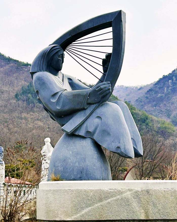 생방송오늘저녁 보령 대천 여행 바둑이네 동물원 미술관 허브랜드 모히또 허브꽃밥 디저트 플라워 카페