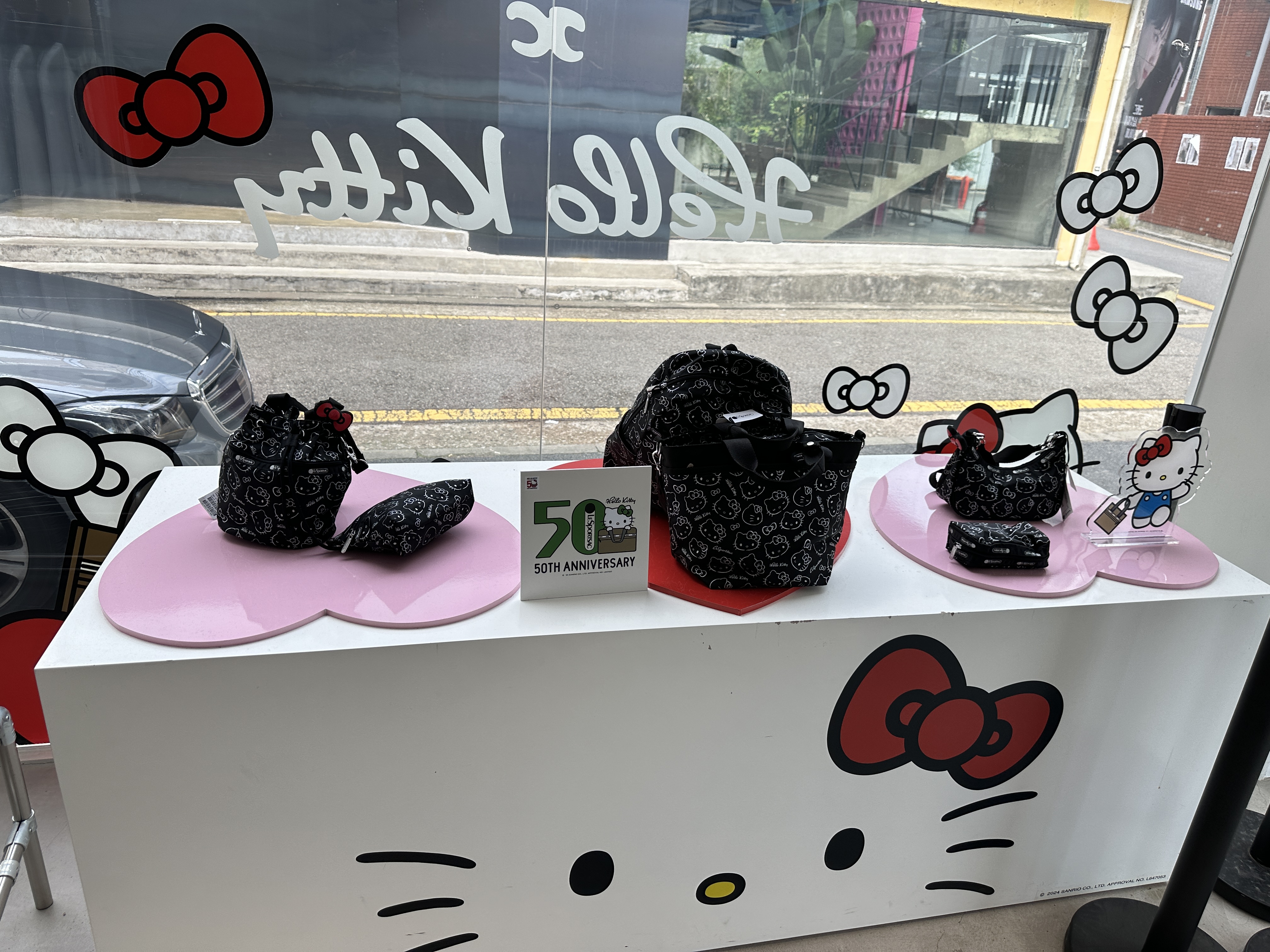 카시나 매장 키티 상품