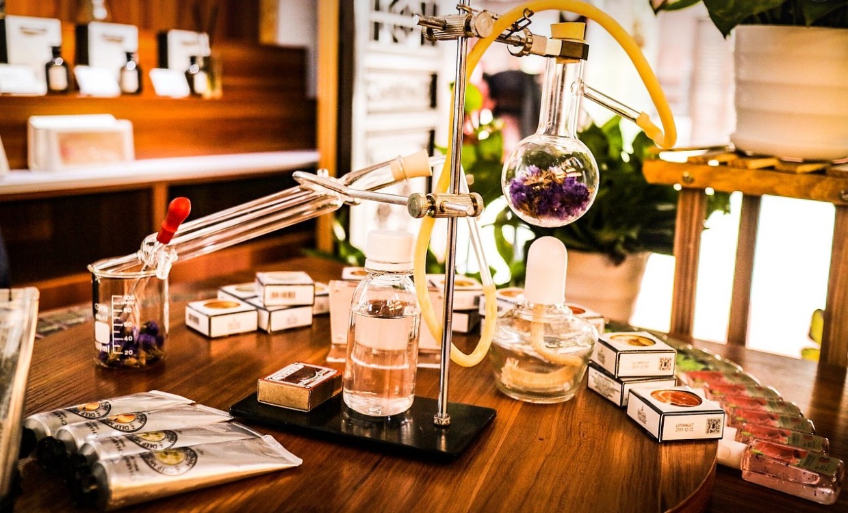 향기 평가사 후각으로 세상을 기록하는 전문가