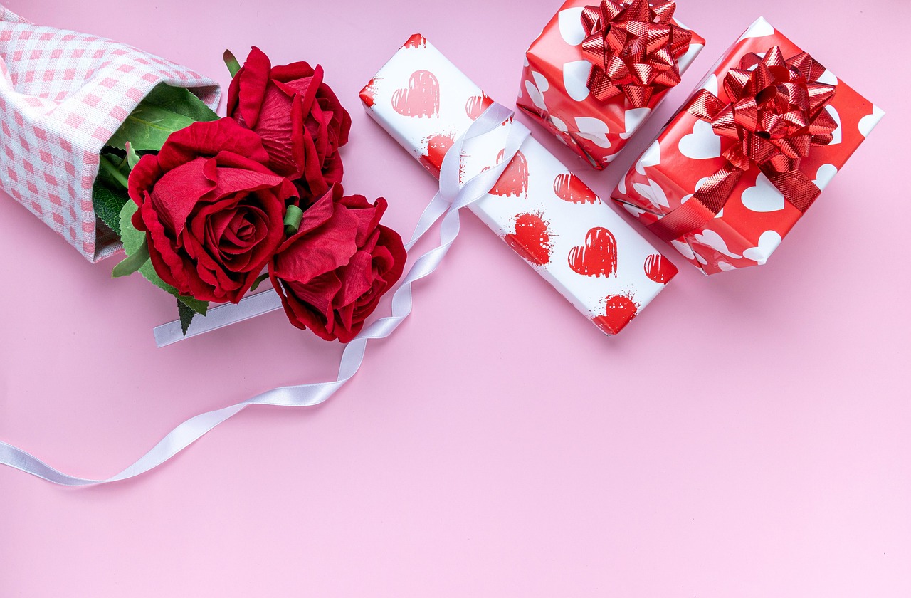 valentine gift flat lay 관련 사진