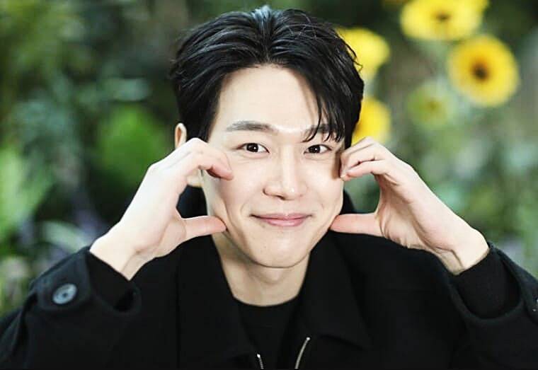 배우-강유석