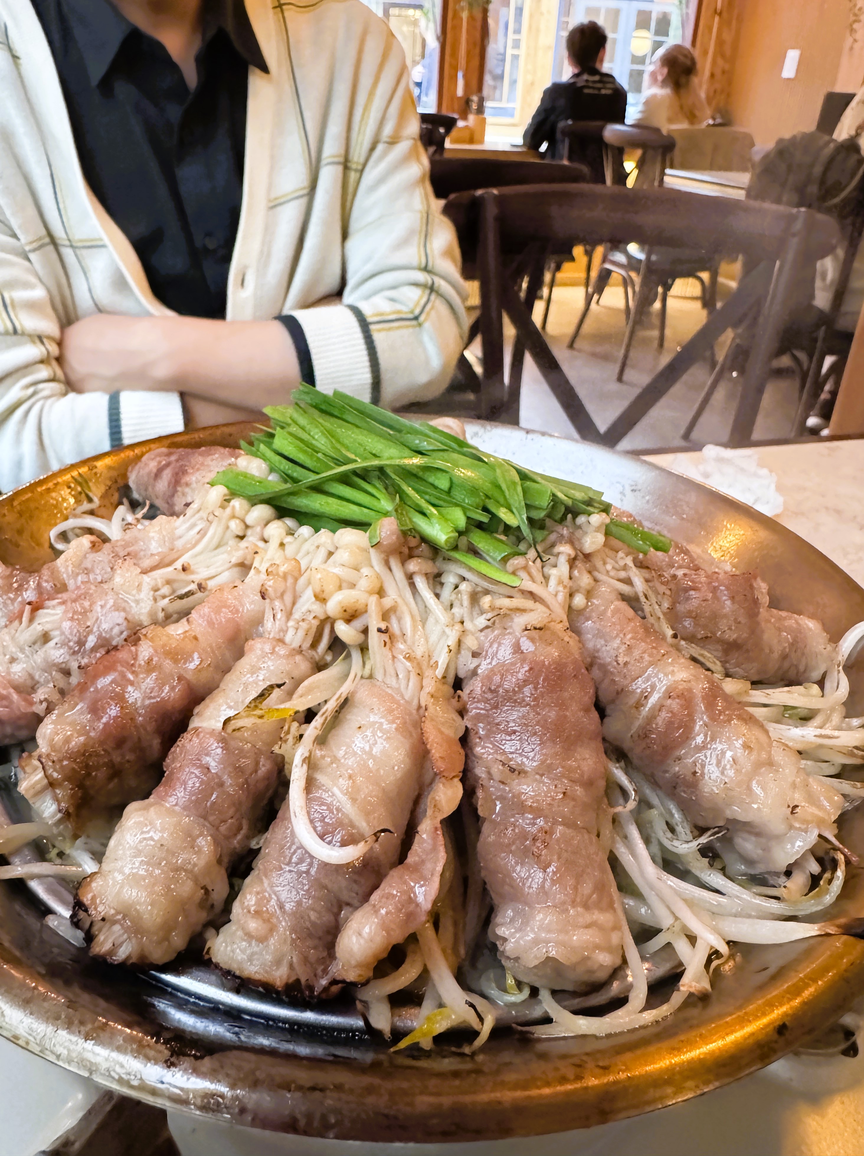 익선동 연리지 소고기말이찜에 토치 불향까지 더해져 겉은 고소하고 속은 촉촉했던 메뉴 모습