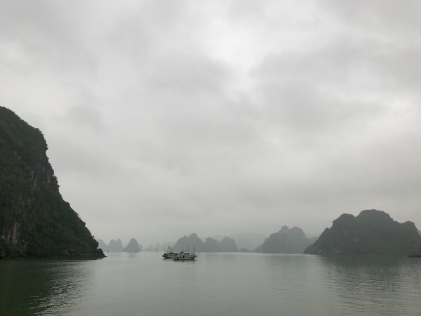 하롱베이 풍광