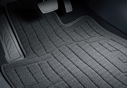 자동차 발매트 먼지