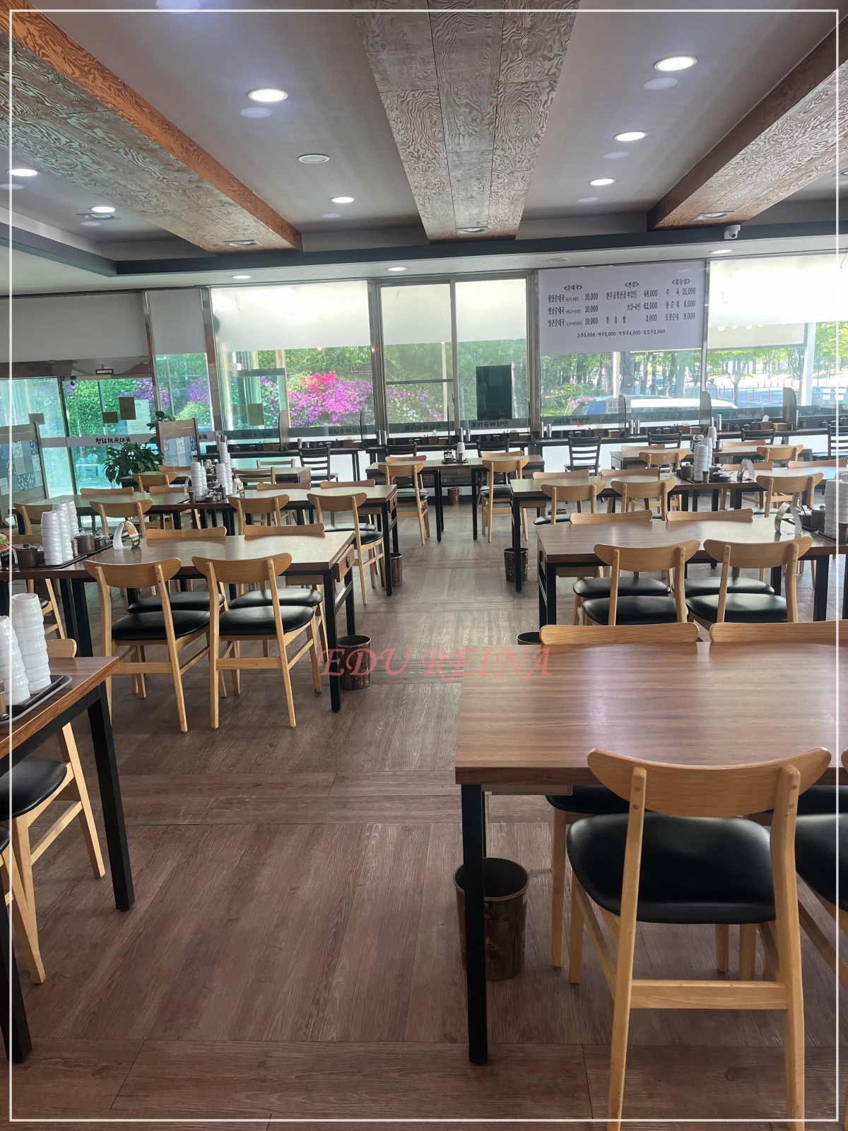 청담채순대국-내부-인테리어