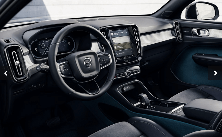 2023-볼보-C40-인테리어