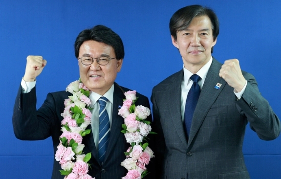 황운하 원내대표 만장일치 선출 이유 