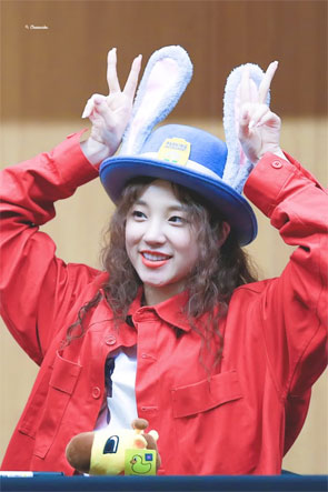 사랑스러운 모습 여자 연예인들 사진모음