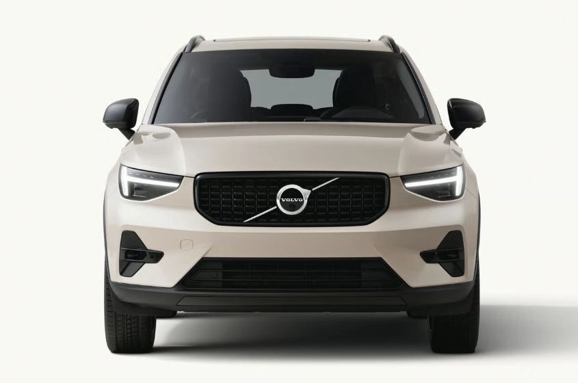 볼보 XC40 외부 사진 정면