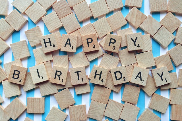 생일선물 관련 이미지