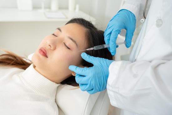 미백주사 &ndash; 칙칙한 피부톤, 주사 한 방으로 환하게!