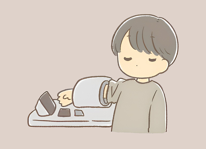 혈압-측정을-하는-남성