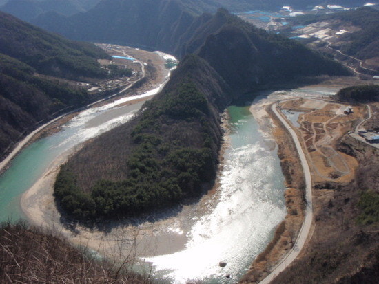 강원도 정선 눈쌓인 전경 모습사진