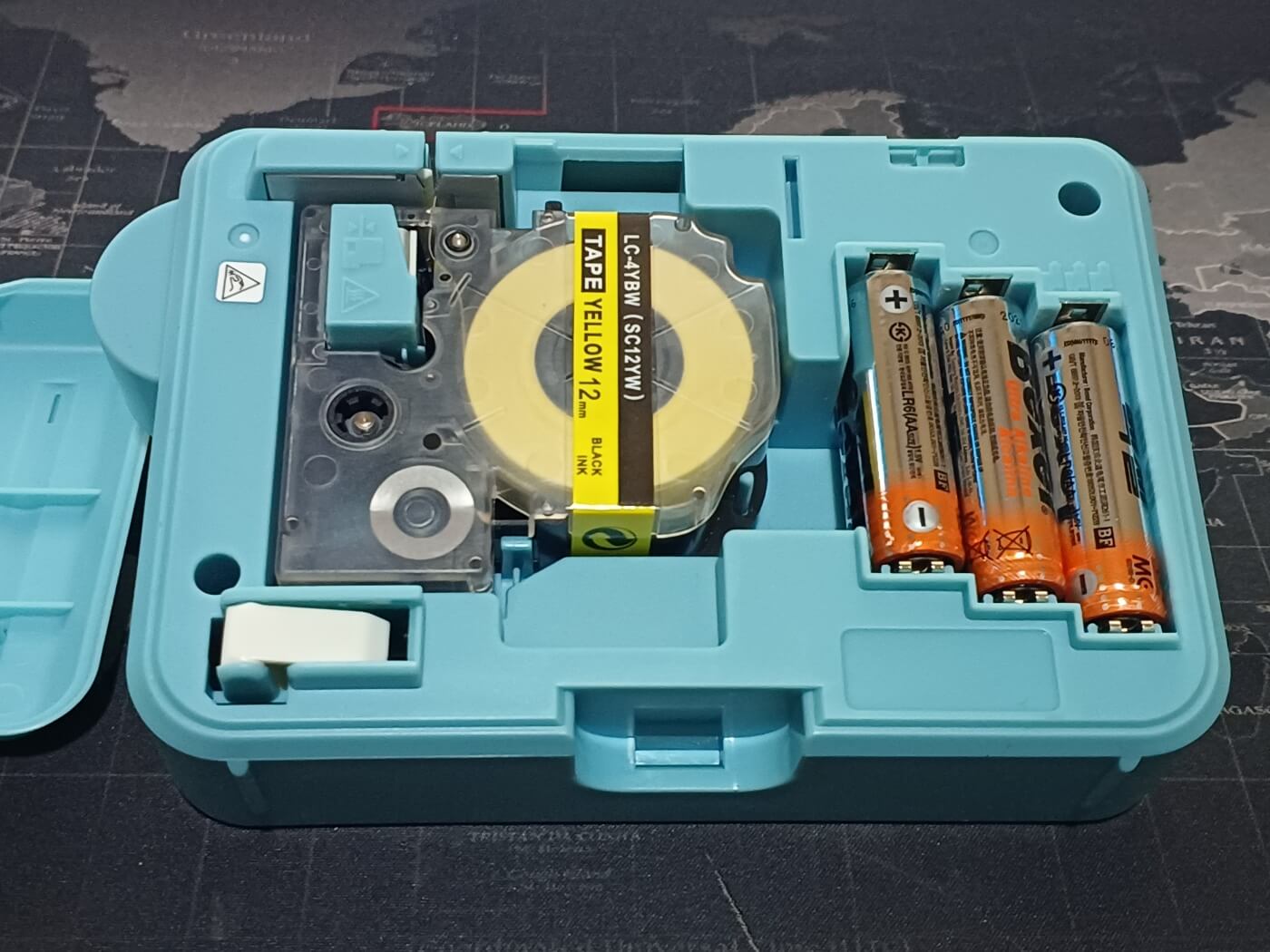 엡손라벨프린터-뚜껑오픈한모습