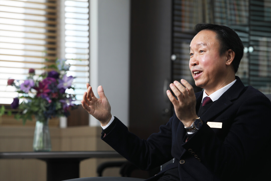 육광심 호텔 학교 이사장 프로필