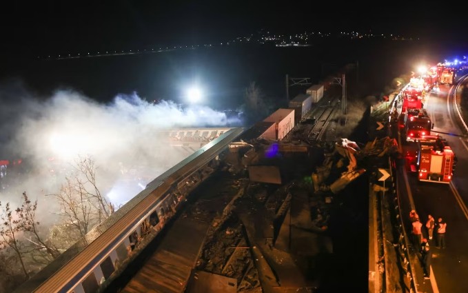 그리스 열차충돌