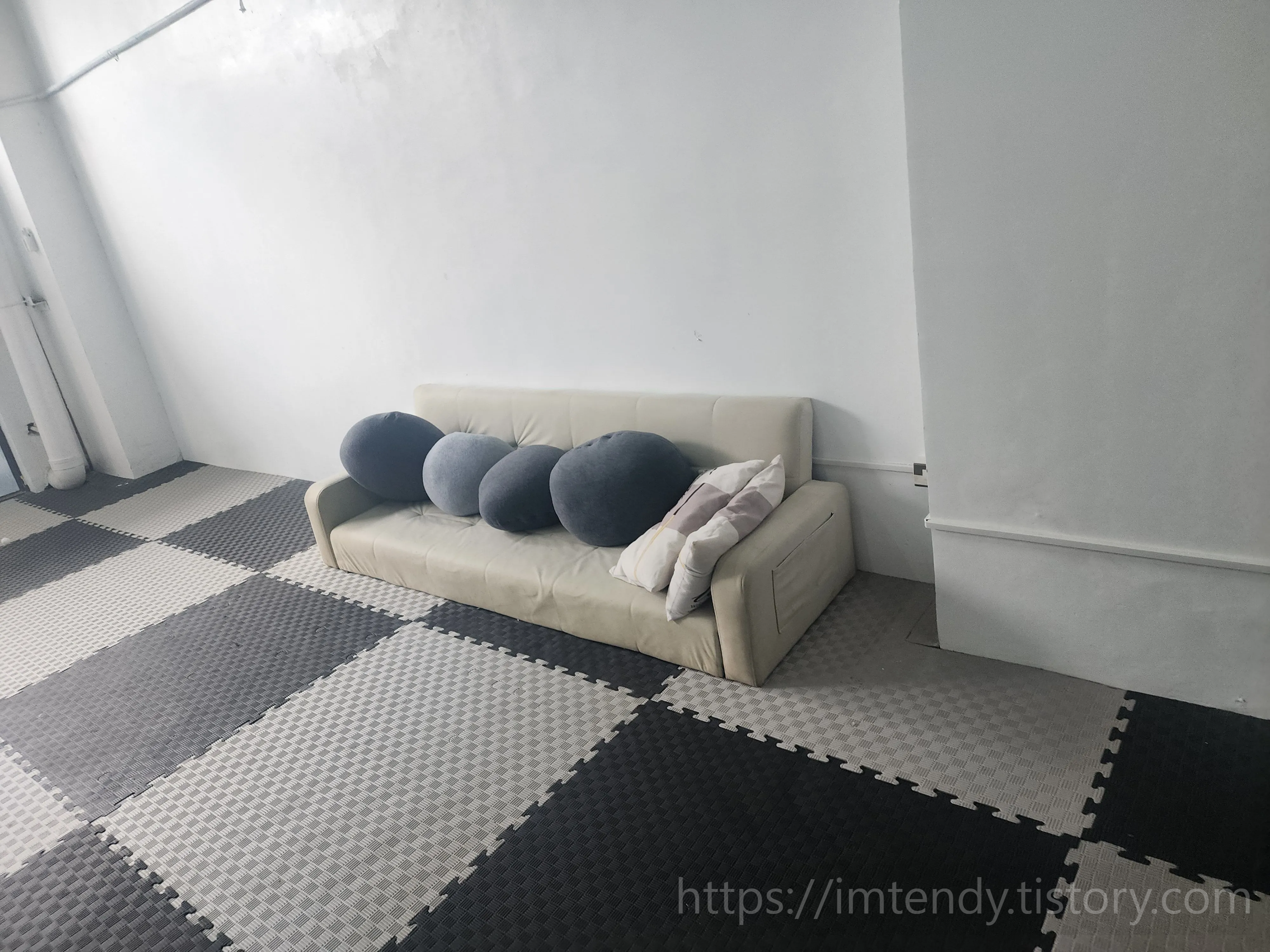 세부 비세부 어학원 놀이방 쇼파