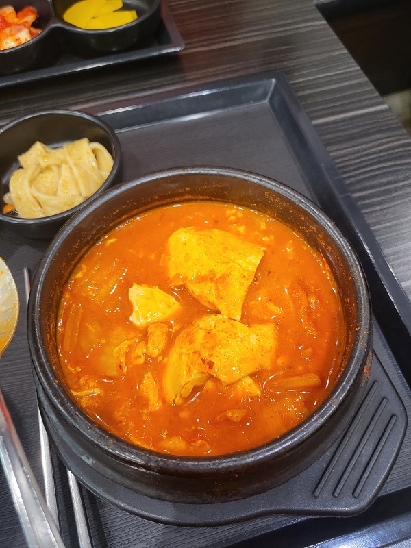 북촌순두부&amp;쭈꾸미 이마트 광교점 김치순두부 가마솥밥
