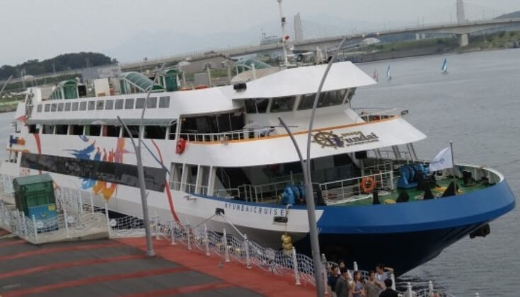 아라뱃길-유람선-모습