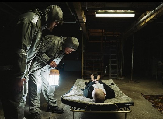 [OTT 영화 다시보기] 부고니아 줄거리 결말