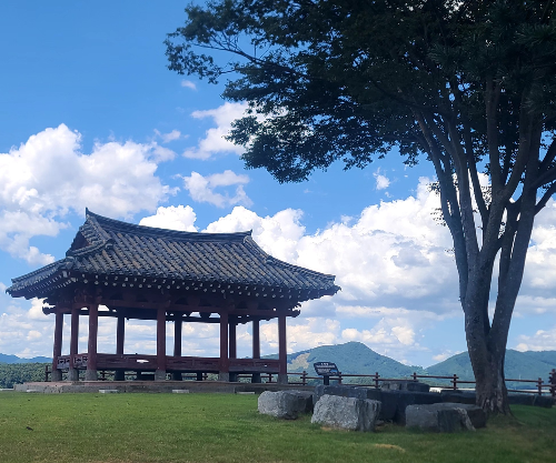 충주 모현정 전경