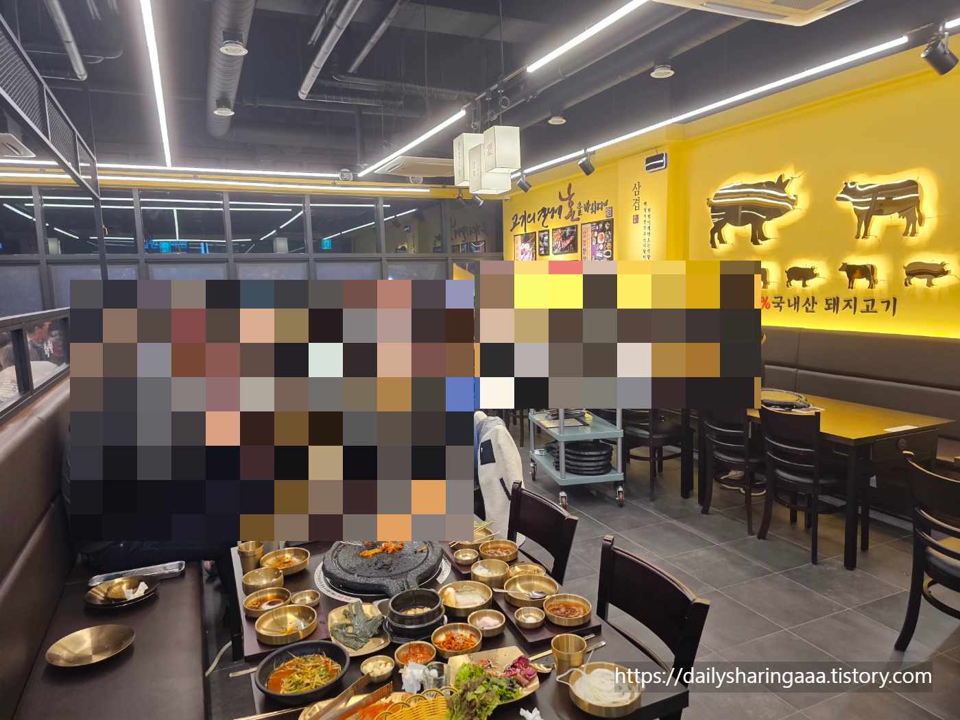 인천_가정동_삼겹식당_내부1