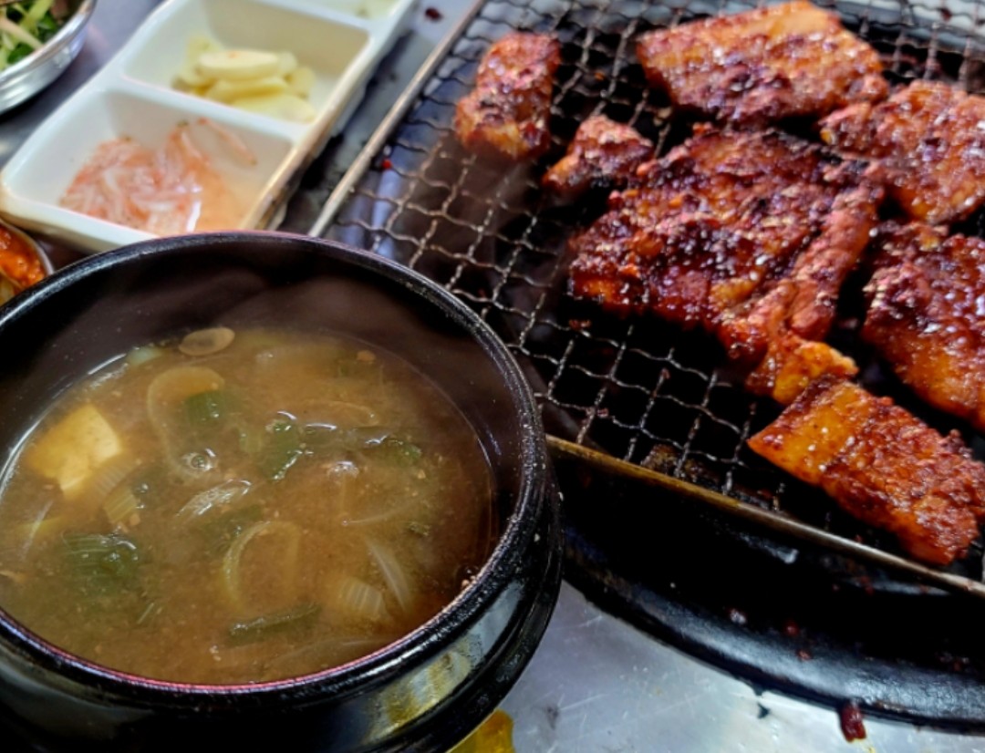 생생정보 할매 밥됩니까 영선할매의 돼지석쇠구이 정보!(2026년 3월 11일 수요일 방송)