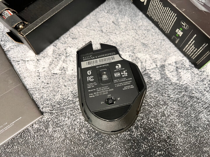 마우스 아래 모습