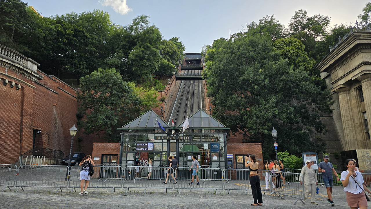 부다성 푸니쿨라