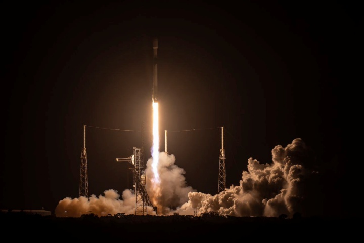 우리 군 정찰위성 4호기 발사 성공…북 도발 감시망 더 촘촘해진다