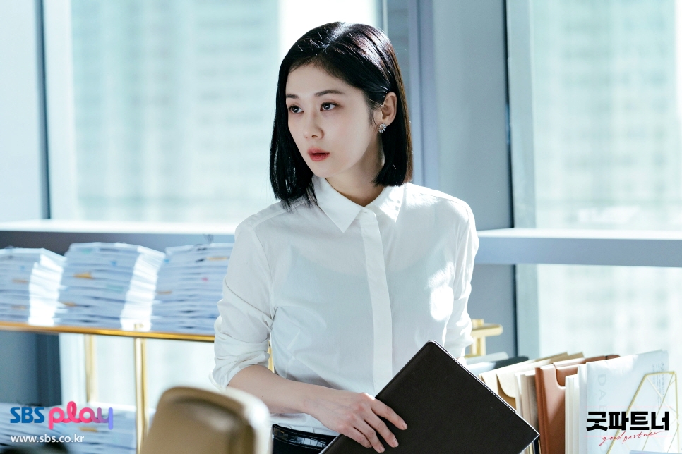 SBS 금토 주말 드라마 굿파트너 등장인물관계도 출연진 줄거리 이혼 소재 정보 원작 시청률