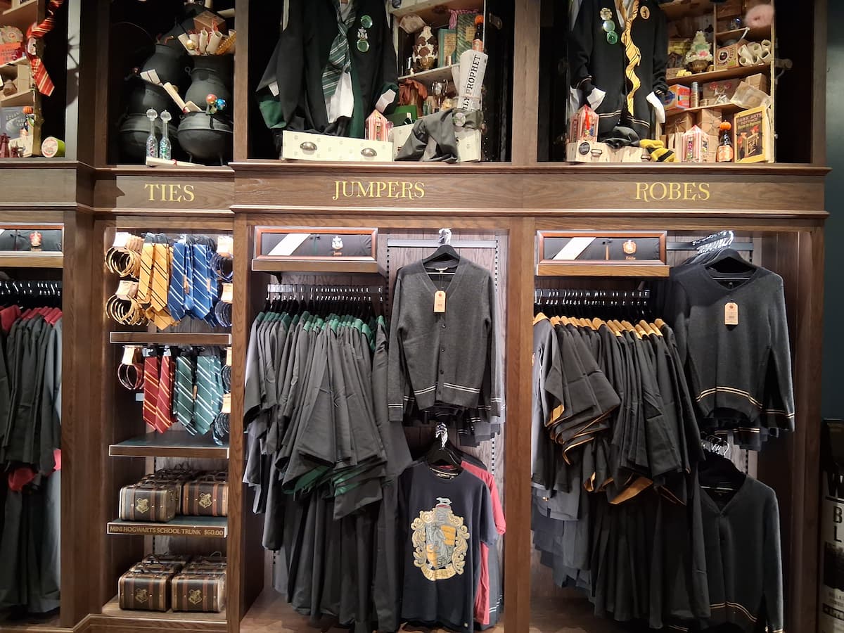 호그와트 교복과 기숙사별 의류