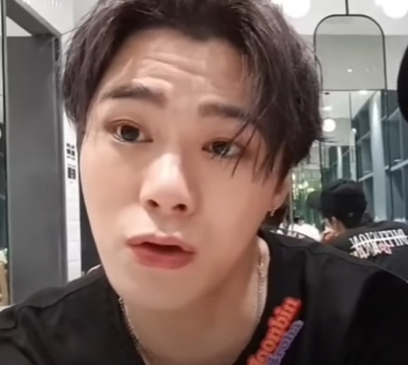 아스트로 문빈 사망 극단적 선택 인스타 르세라핌 오열 스케줄 취소 차은우 문수아 아산병원 장례식장