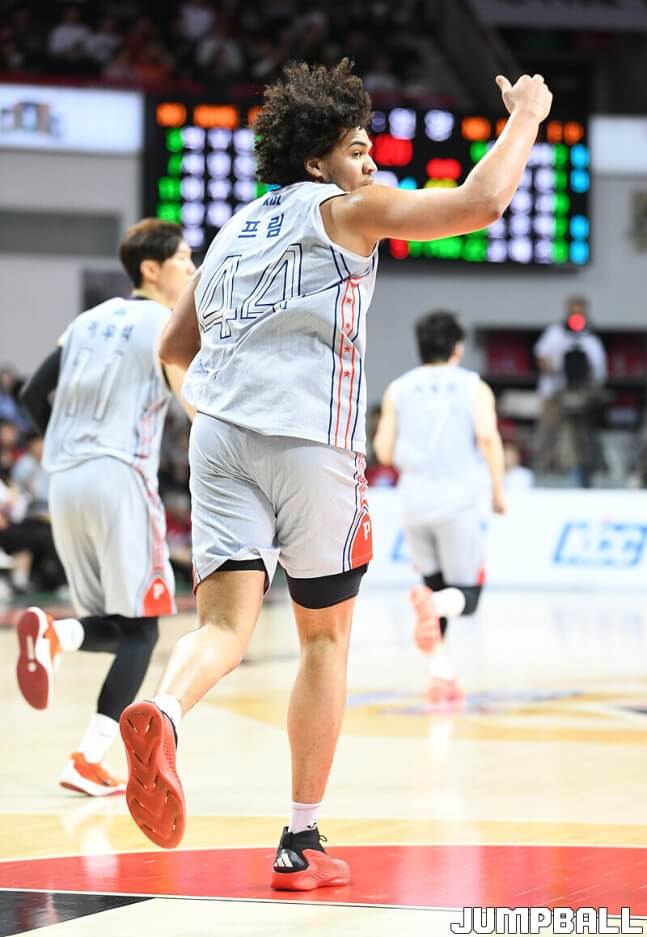 이우석·프림·롱까지 터졌다! 현대모비스, 봄 농구의 진짜 주인공