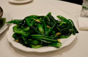 봄 캠핑의 맛은 신선도에서! 아이스박스 명당자리에 봄나물 패킹하는 황금 레이어링