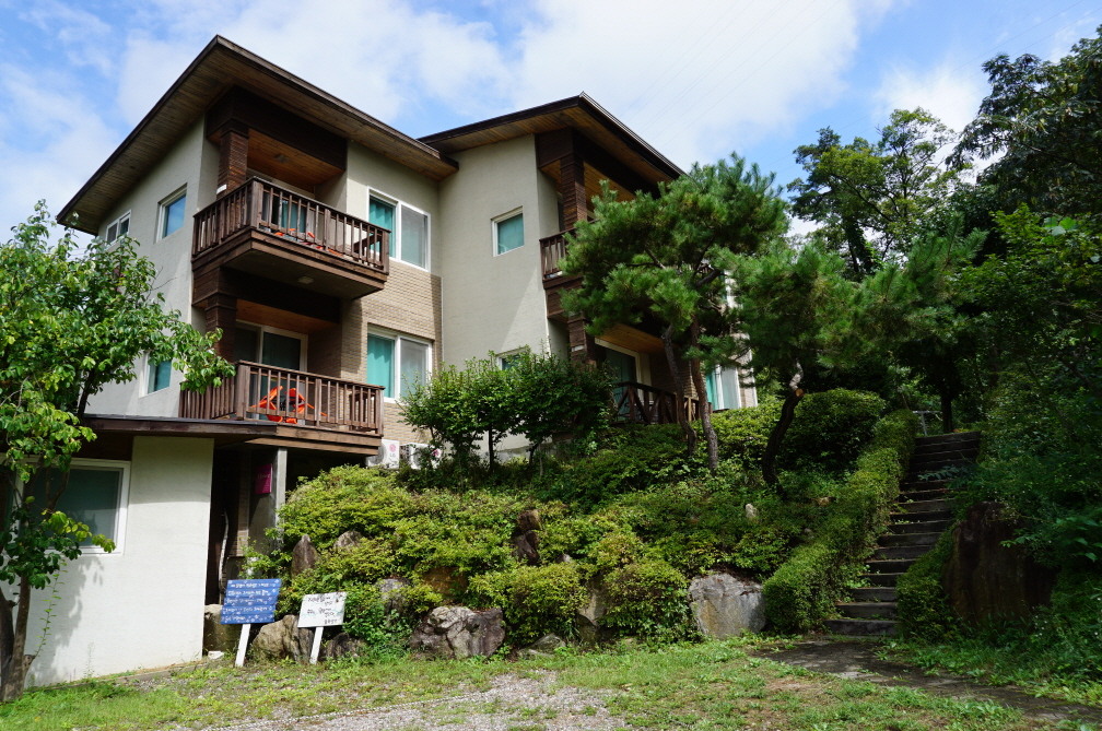 경기도 가평 청평 자연휴양림 숙박 숙소 예약 방법 계곡 물놀이 날씨 정보