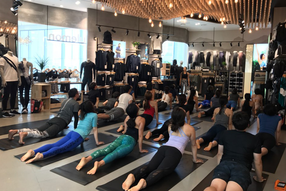 룰루레몬 관련 이미지