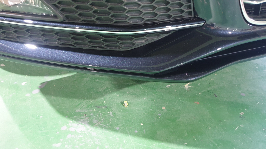 사고부위 자동차 범퍼수리 -