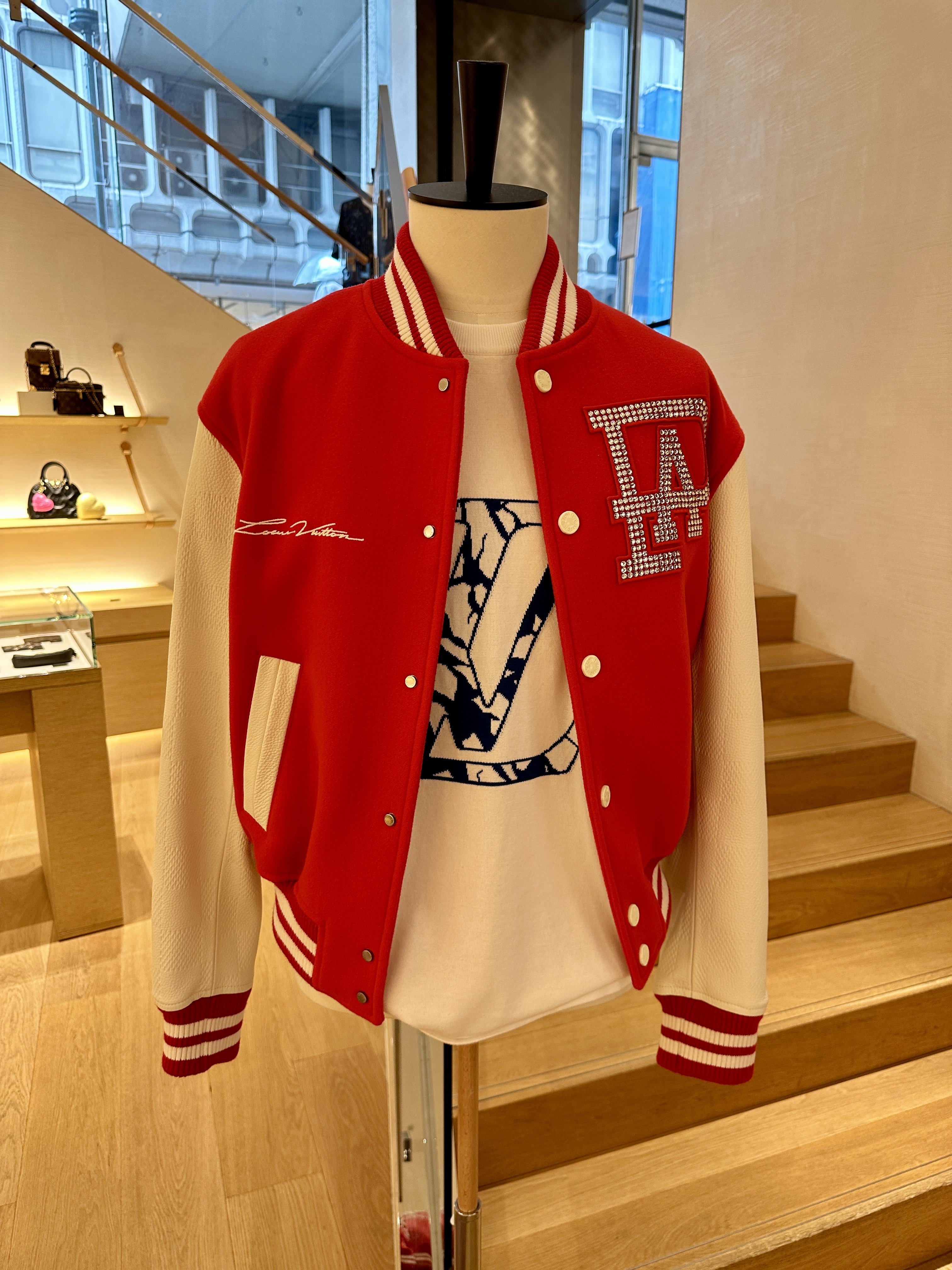 루이비통 티셔츠와 자켓