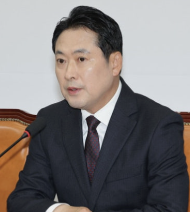 장동혁 국회의원 프로필 장동혁 아파트 4채 논란 지지율 부인 종교 한동훈