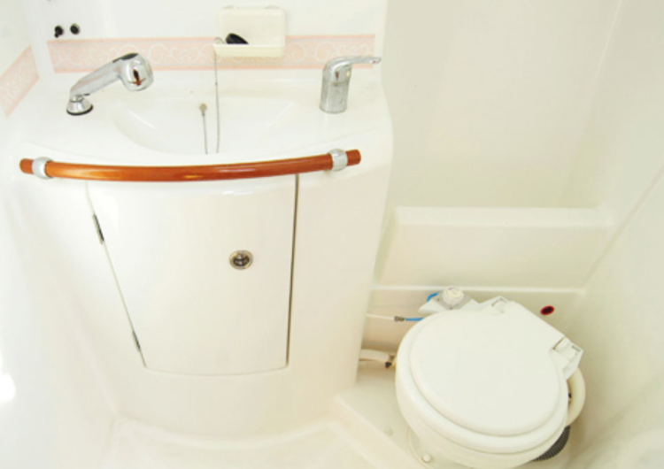 거제 해양레포츠센터 크루저