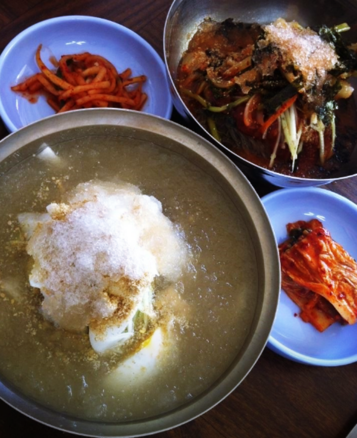 신다리-동치미국수
