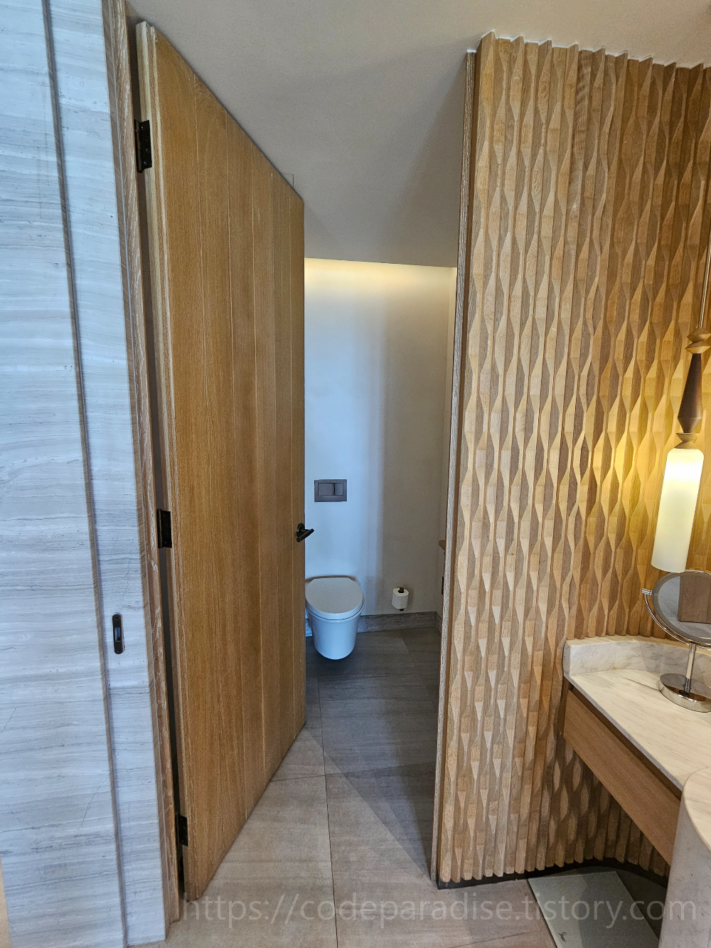 호텔 객실 내부 사진