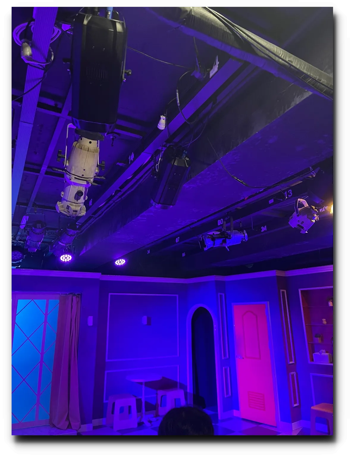 공연장-내부-우측