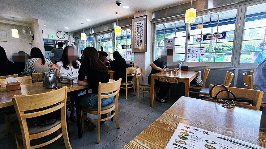 백년옥-본점-분위기-2