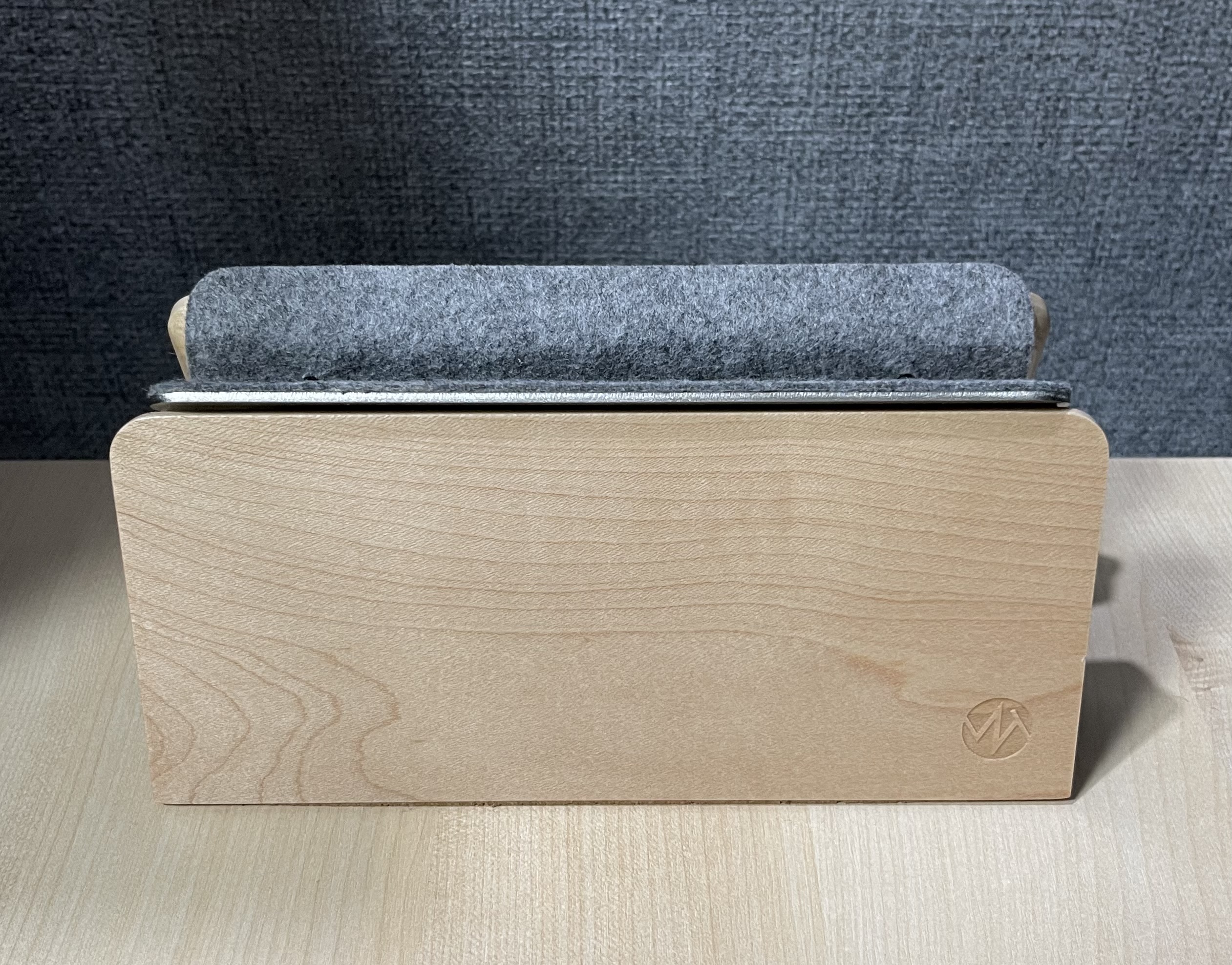 메이우드 노트북 수직 거치대