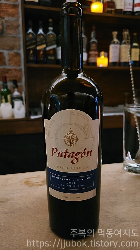 파타곤-그랑리제르바-시라-까베르네-소비농-병-디자인